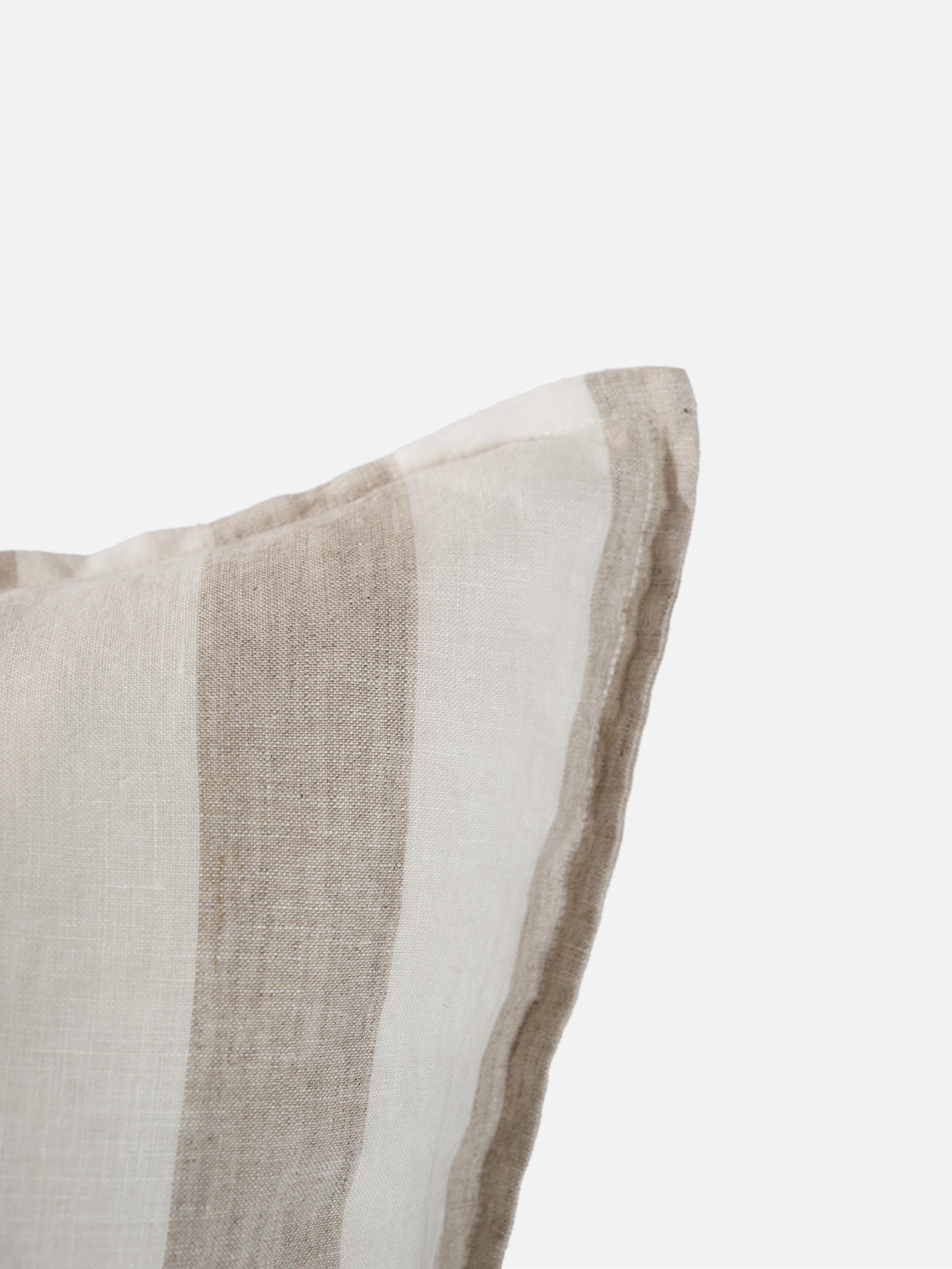 cuscino decorativo righe bianco sporco sabbia lino dettaglio