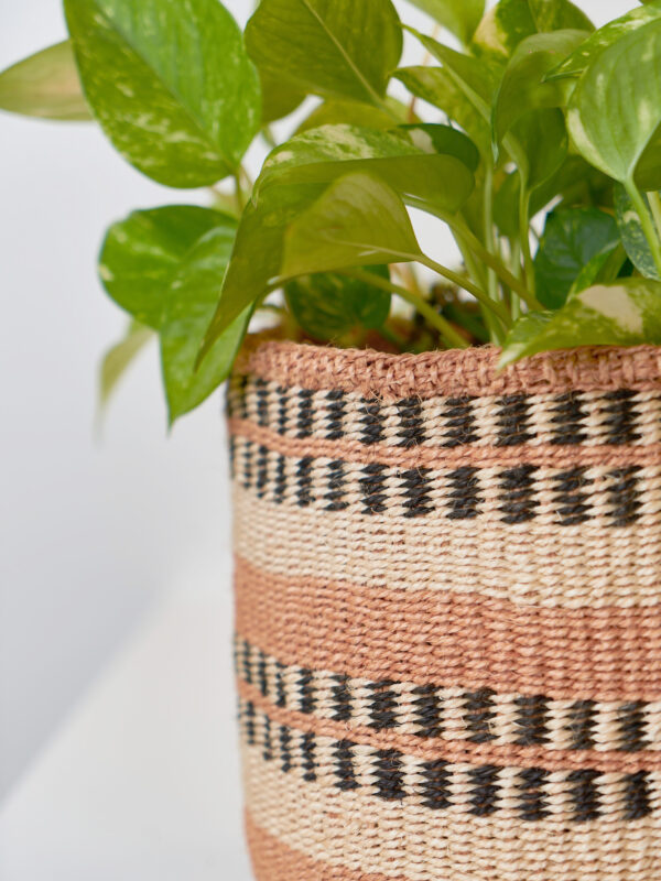 Cesto in sisal naturale intrecciato a mano – Small - immagine 4