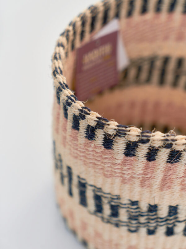 Cesto in sisal naturale intrecciato a mano – Small - immagine 4
